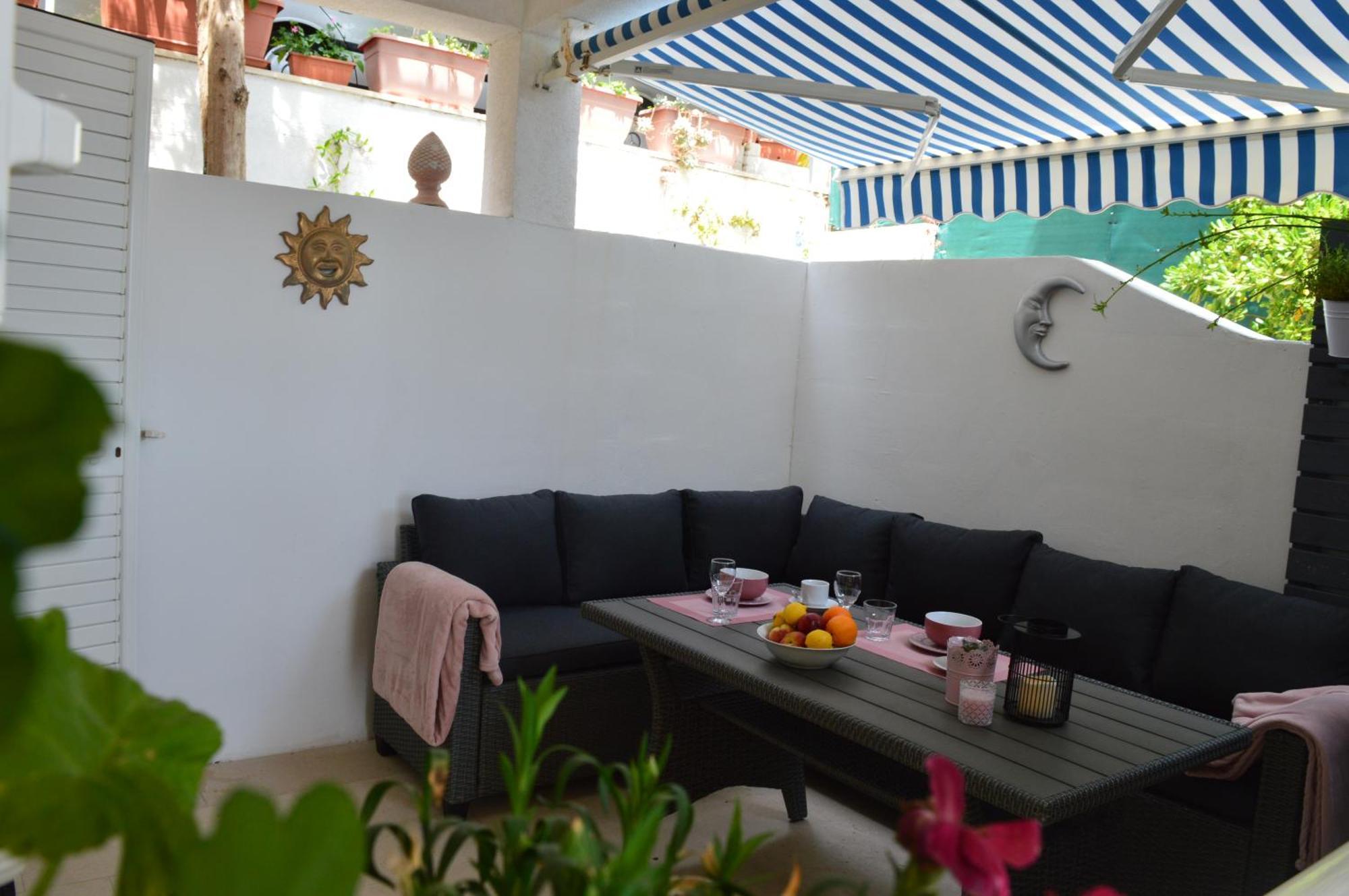 Kiki'S Haven By Villa Kristonia ฮวาร์ ภายนอก รูปภาพ